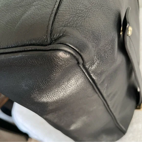 See By Chloe Black Leather Zipper Tote Bag - Picture 11 of 17